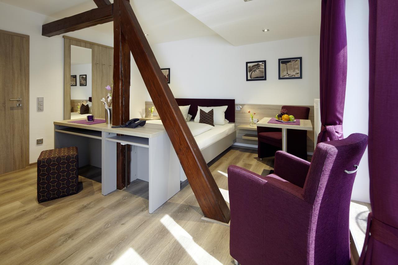 Weingut Und Gaestehaus Apel Nittel Esterno foto