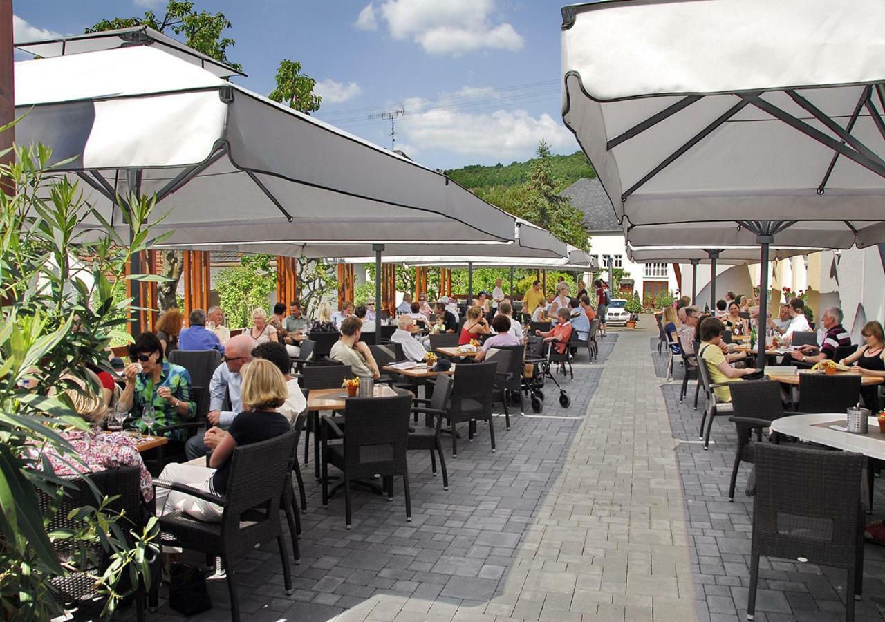 Weingut Und Gaestehaus Apel Nittel Esterno foto
